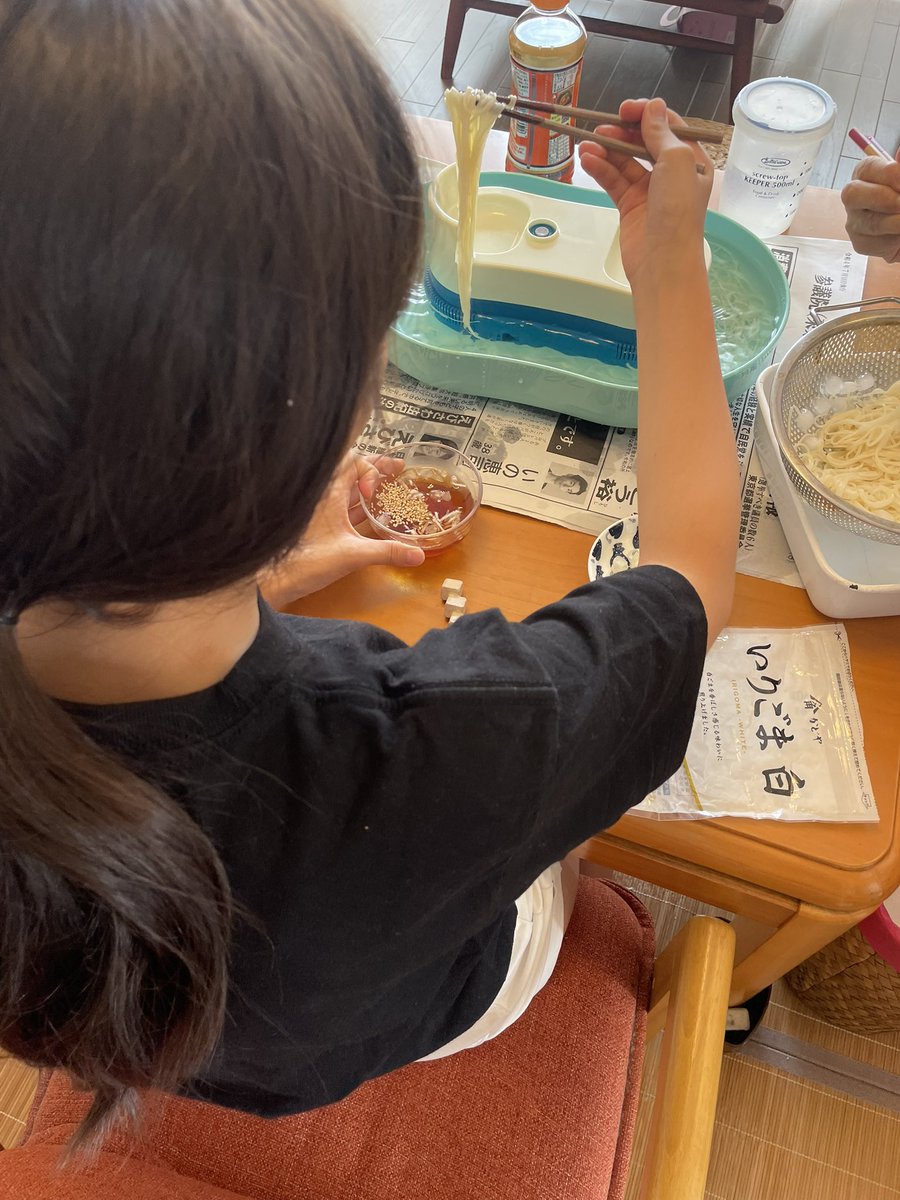 tagujun's tweet photo. 流しそうめん始めました https://t.co/BIf6Xc51L6