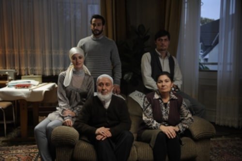 Ema_evcen's tweet photo. #erhanemre #fahriyeevcen #takiye
"Takyie filmindende, Fahriye Evcen başındaki örtüyle ne kadar da güzel. Neden bu ikili bir romatik drama filminde bir araya gelmiyor?" https://t.co/CxoLzUJ2Dk