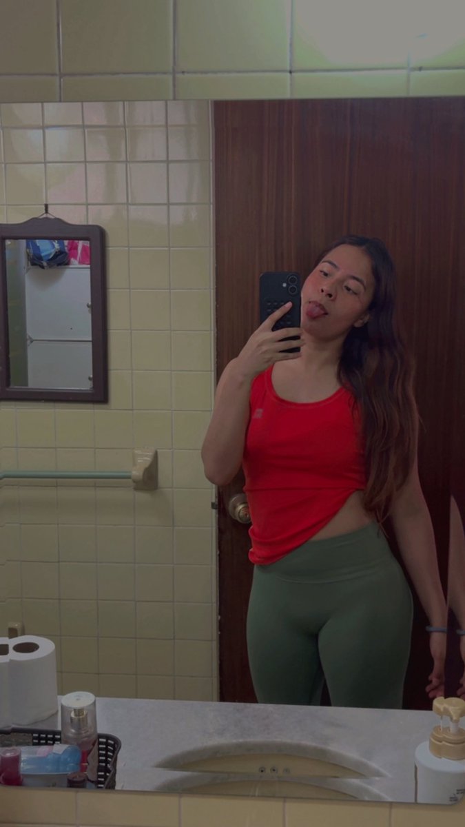 lauraaaaaCV's tweet photo. Estoy muy orgullosa de mis avances, buenas chingas que me he metido🥹💪🏾
Pd. Y sin comer bien jaja me mal paso bien cabrón 🫩😅 https://t.co/vBW7JwAAEM