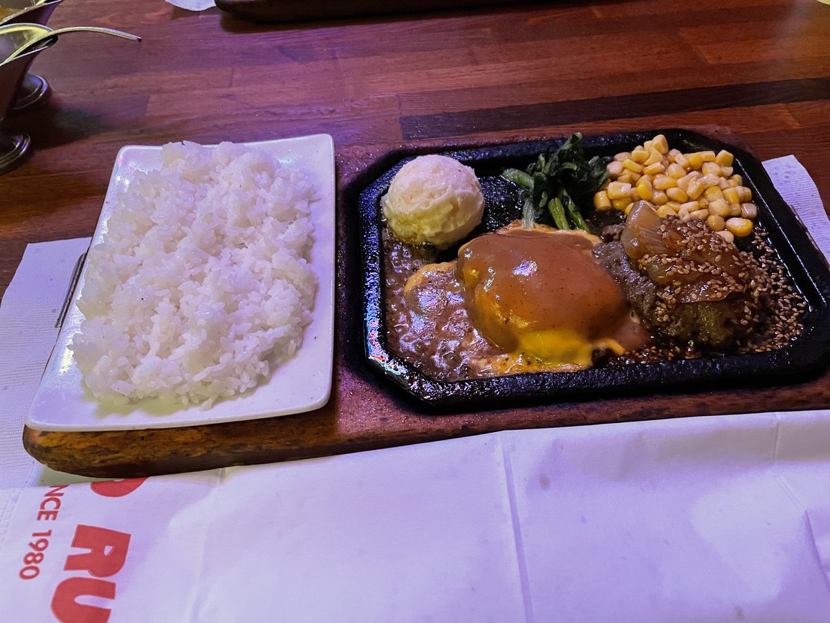 raraemon's tweet photo. 新宿 ゴールドラッシュ https://t.co/WN7zZidbTh