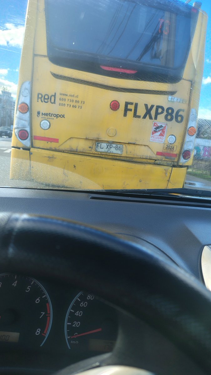 DanielQuijadag's tweet photo. Hoy gracias al biministro @louisdegrange volví al 2014 cuando circulaban este modelo de buses. Q manera de involucionar con esta gente. https://t.co/YSbW2xxUGK
