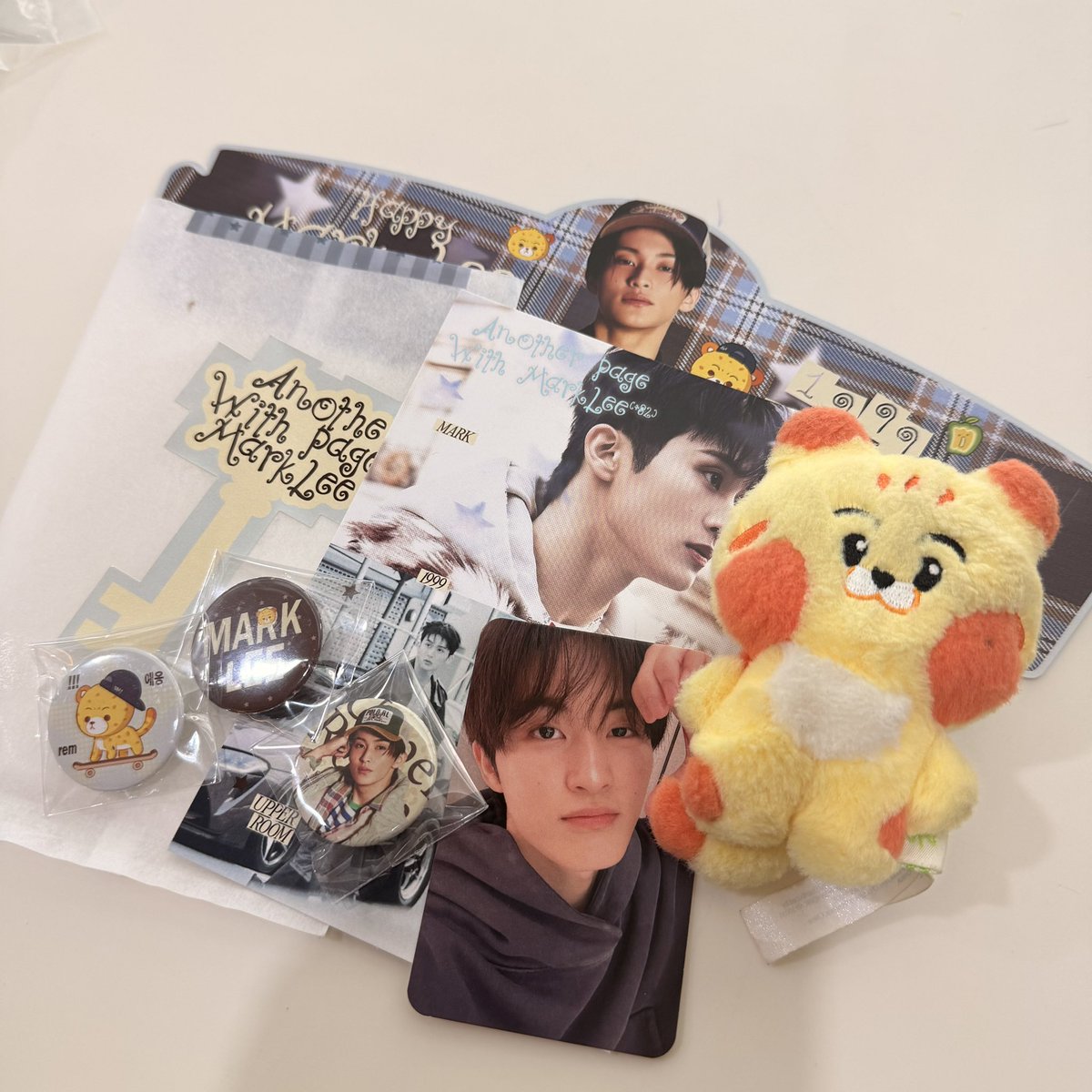 jaiijaiibtw's tweet photo. hope you have a great 27 yrs my love🐯💙
ㅡ #AnotherPageWithMarkLee https://t.co/S7IYvUdVa2