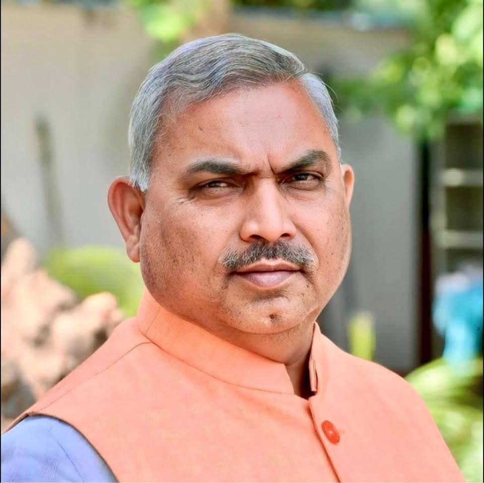 ManishPunacha1's tweet photo. भारतीय जनता पार्टी के राष्ट्रीय सह संगठन महामंत्री आदरणीय @shivprakashbjp जी को जन्मदिन की हार्दिक शुभकामनाएं। 

ईश्वर से आपके उत्तम स्वास्थ्य एवं दीर्घायु जीवन की कामना करता हूं।🎉 https://t.co/pdN4ZOJ5XY