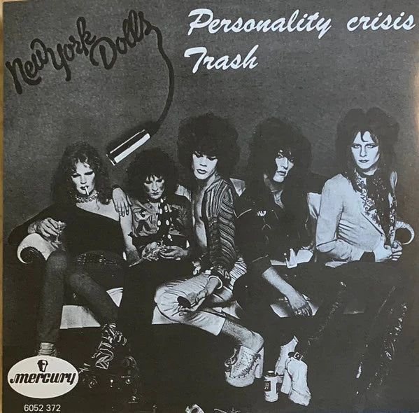 PunkRockStory's tweet photo. 53 years ago

Mercury Records released "Personality Crisis" by the New York Dolls as a double A-side single with "Trash" in August 1973

#punk #punks #punkrock #protopunk #newyorkdolls #history #punkrockhistory #knowyourroots https://t.co/4oMfQfXSSk