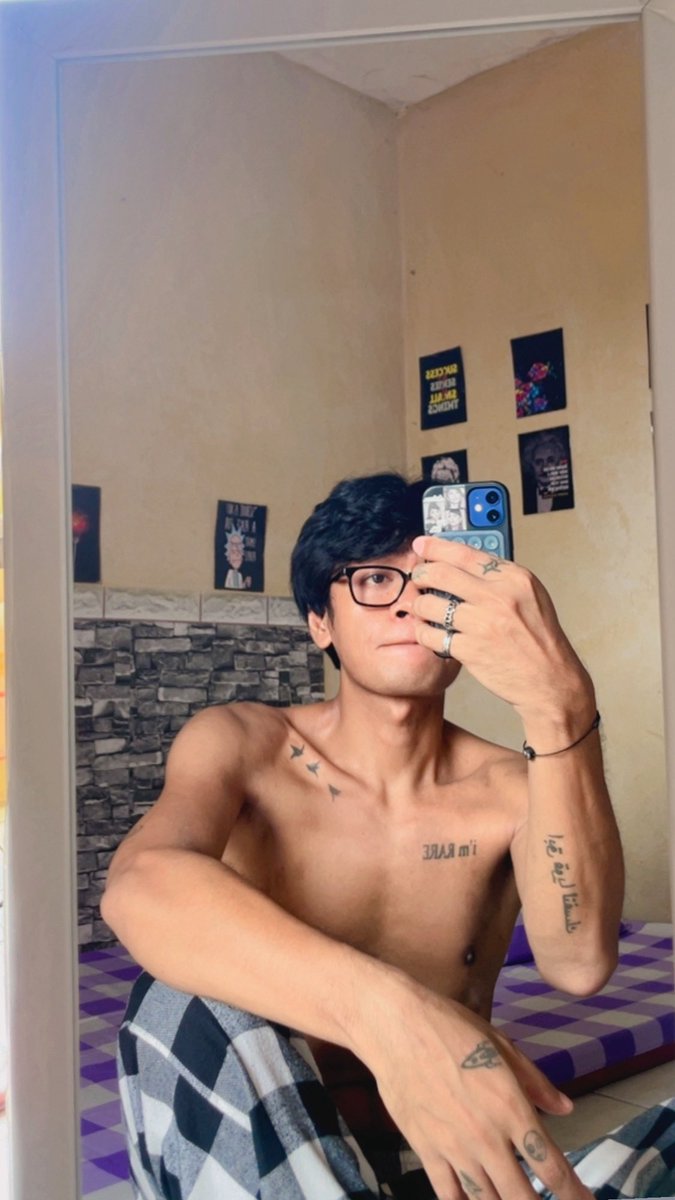 masnonchalant's tweet photo. baby, i guess you really love me 🌼🤓
extra extra…. #gayjakartaselatan #arianator https://t.co/7R7mD778K4
