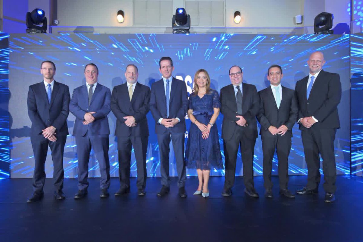 coninfo_hn's tweet photo. Grupo Financiero BSC cumple 10 años como la plataforma financiera de mayor crecimiento en Centroamérica
El aniversario de la Holding de Banco CUSCATLAN y SISA Seguros llega en un mo
clave para el grupo, que inicia una nueva etapa con la incorporación de 
Banistmo en Panamá. https://t.co/5GAlverxNR