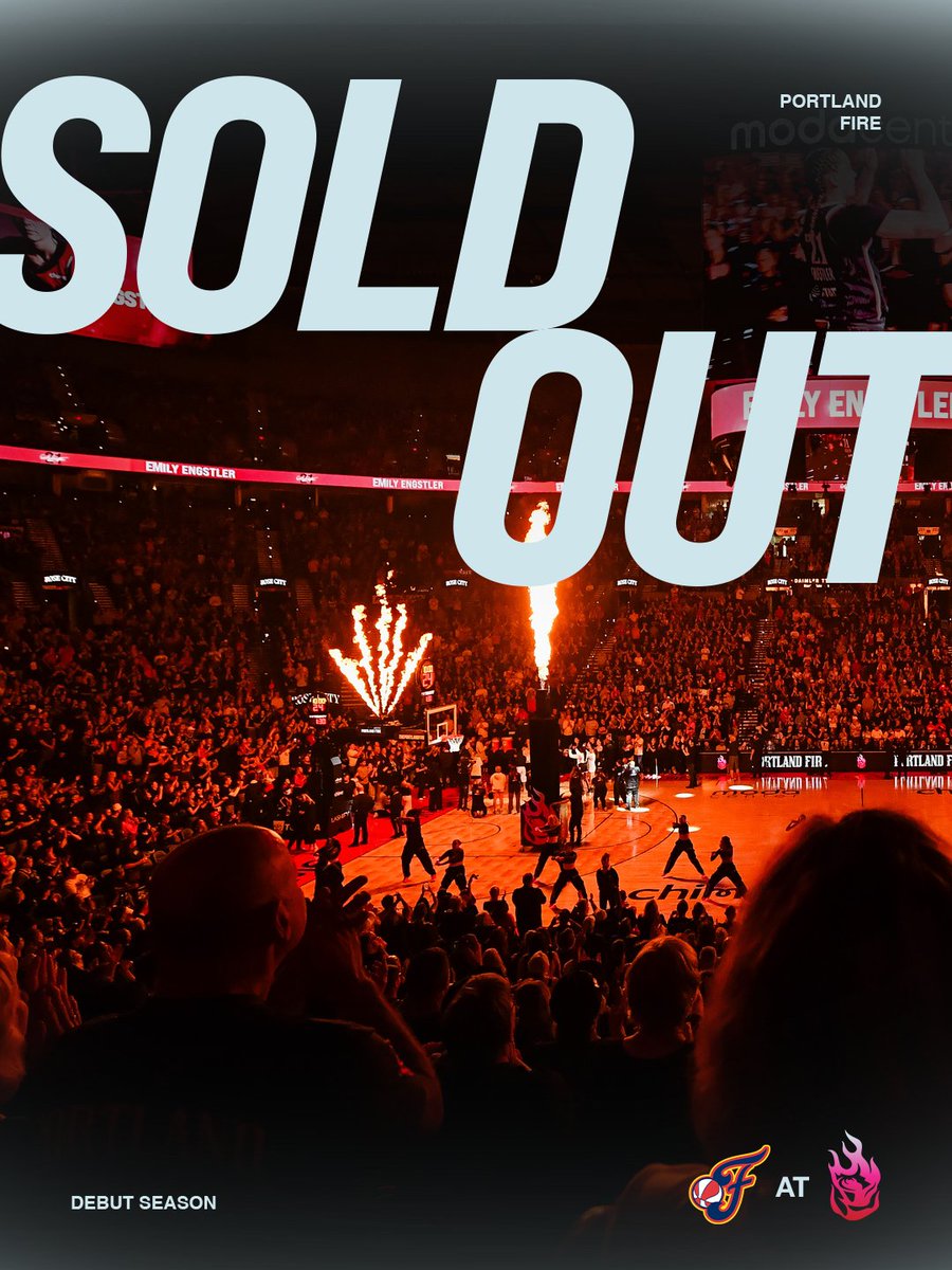 theportlandfire's tweet photo. A RECORD NIGHT 🔥

Tonight we had a sellout crowd of 19,959 fans in the Fire Pit 👏 https://t.co/DPnes2qM5Q