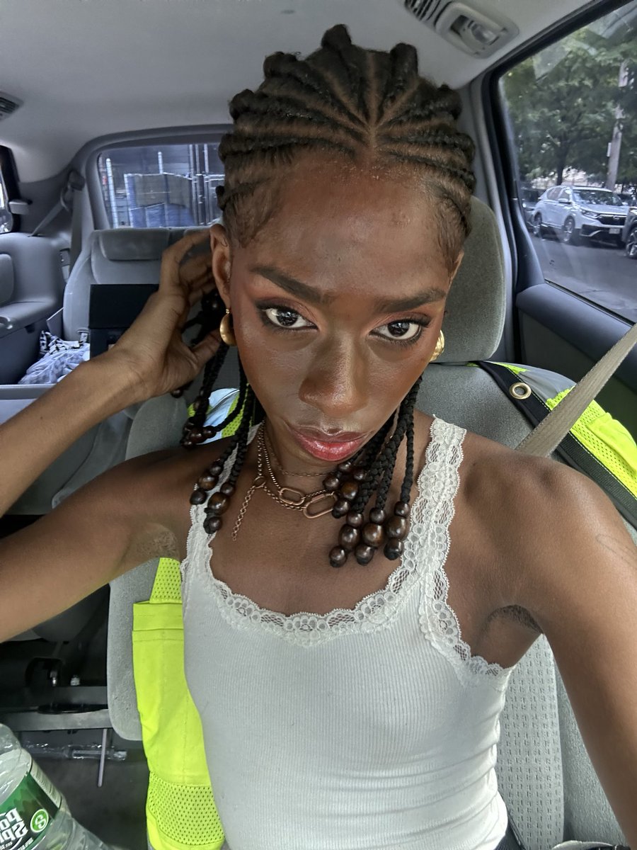 lildillyvert's tweet photo. ✨🤭✨ https://t.co/C7g90KJDn4