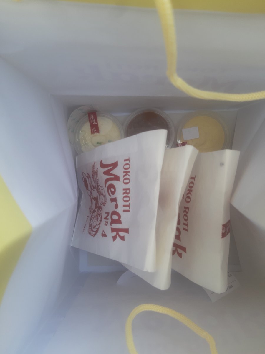 singaderoz's tweet photo. day 2 nyobain makanan viral di bandung. ambil antrian jam 6 baru ambil makanan jam 10 🤯 https://t.co/M0Yg2u5NNo