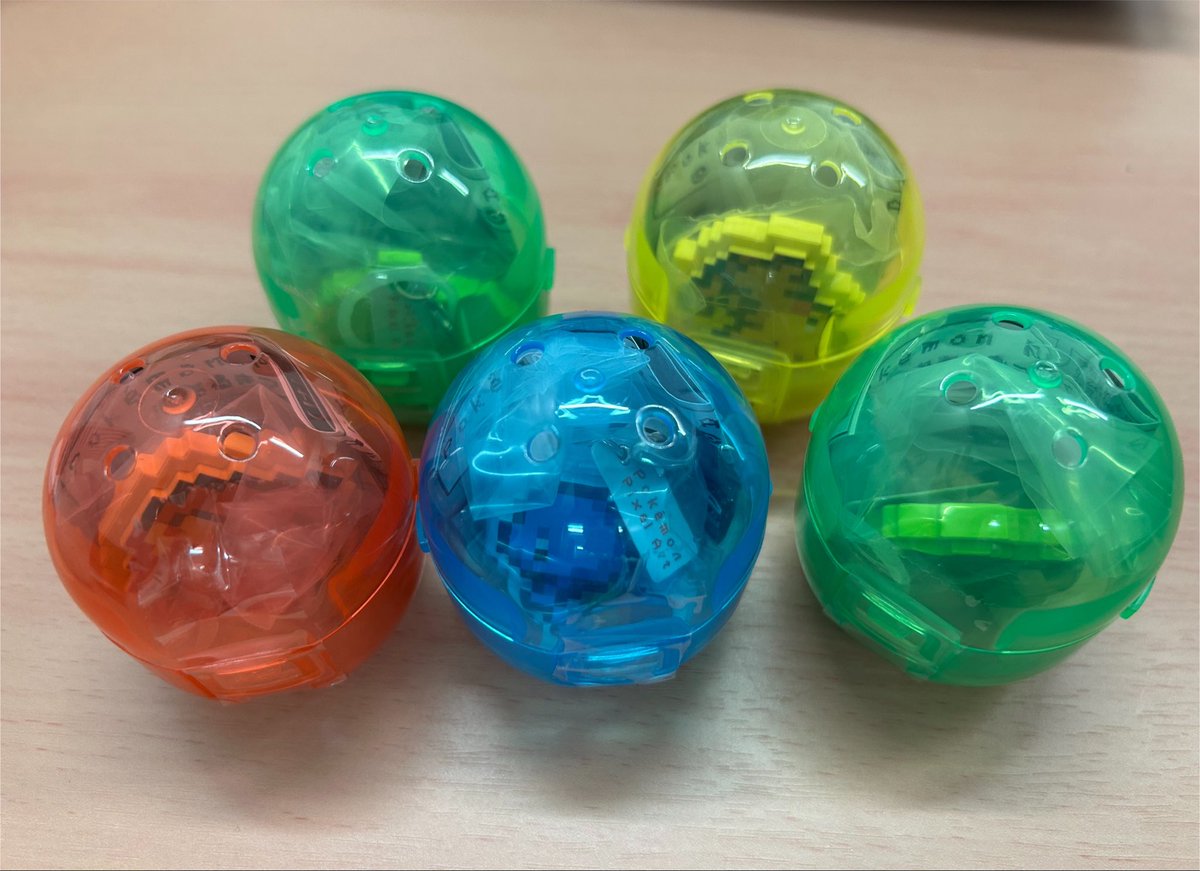 lii_0_x's tweet photo. ポケモン ピクセルアート つれあるきマスコット めじるしアクセサリー めじるしチャーム 交換 譲渡

譲：フシギダネ、ヒトカゲ、ゼニガメ、ピカチュウ

求：ゲンガー

秋葉原手渡し、郵送可⭕️
気軽にお声かけくださいませ🙇‍♀️ https://t.co/jycBlbEIg8