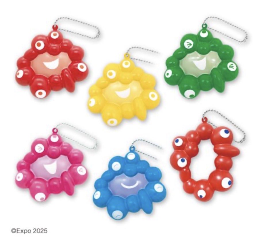 yumekanaerugoe's tweet photo. 🧸＼🌈カラフルなミャクミャクが登場🌈✨／

「カラフルゴム紐付きぬいぐるみ」「カラフルスクイーズマスコット」が全国のタイトーステーションに登場❤️💙

バッグなどに付けて、一緒にお出かけできるかわいいマスコットです🎒✨

📅登場開始：2026年8月5日（水）より順次

📍全国のタイトーステーション

お気に入りのカラフル🌈🌈な
ミャクミャクをぜひゲットしてください🎁