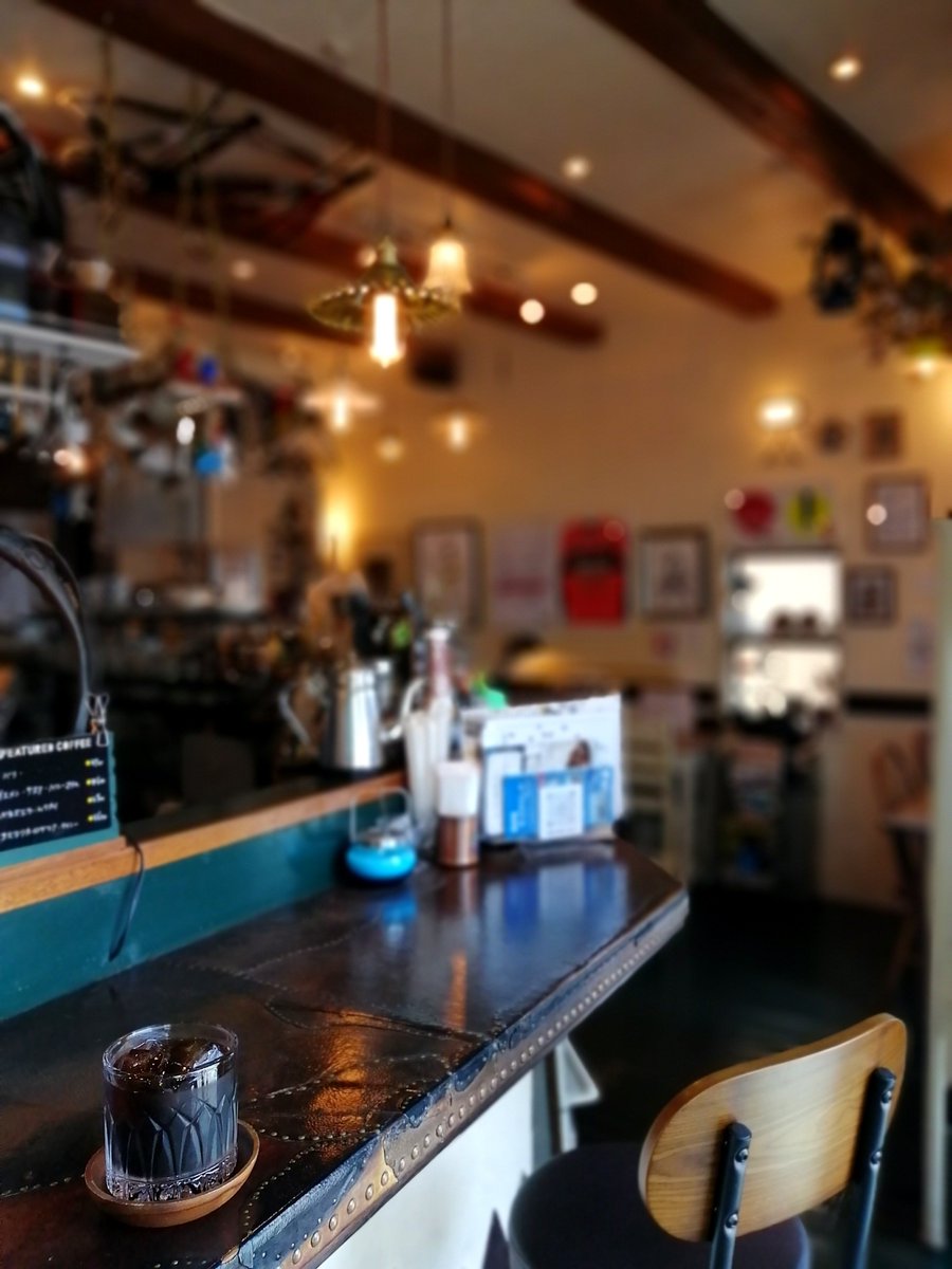 cafe_miconos's tweet photo. 今日から8月がスタートしました
よく晴れ暑い週末です
横須賀は本日インドネシア海軍マルタディナタ級フリゲート艦が入港しております
ヴェルニー公園から望む事が出来ますので是非⚓

来週末からは当店にて
小倉まお 神奈川個展
【蛸展】が始まります、お楽しみに！

本日もお待ちしております☕ https://t.co/cIGchDDB46