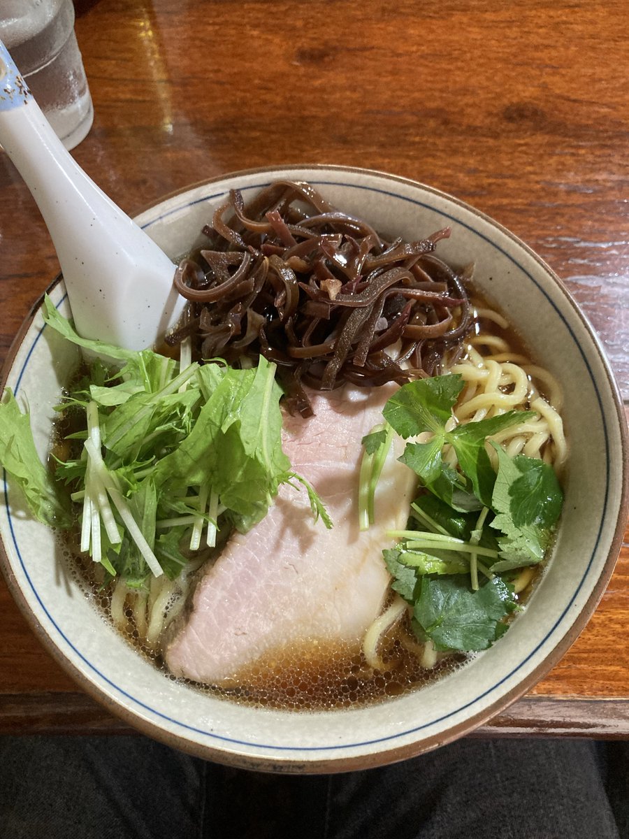 kisuyavuai's tweet photo. 上越市  春紀

氷見煮干し濃口醤油…
大盛り,➕木耳

誰かの欲望まみれメニュー🤣
帰ってきてこれ考えてる最中も余韻に浸りっぱなし…ずっと旨い🤤✨️

あ、至福は念の為お休みですw

※9月の予定貼っておきます｡｡
前半は春紀さんお盆休みなので要確認お願いします⚠️ https://t.co/g27Nm2PnvH