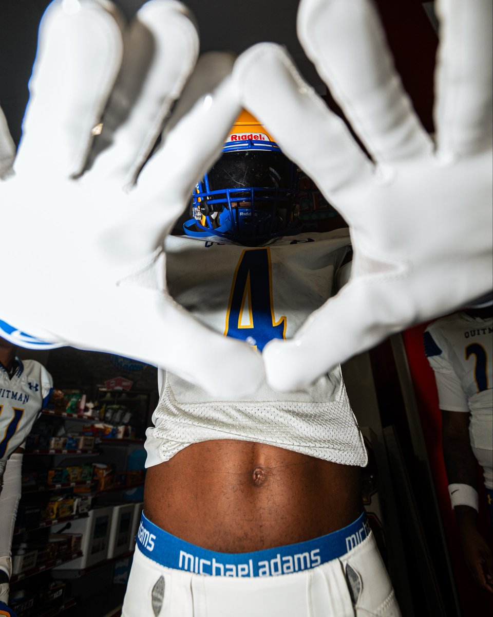 undefeated_JD's tweet photo. Media day pictures. https://t.co/eiefl6BCHw