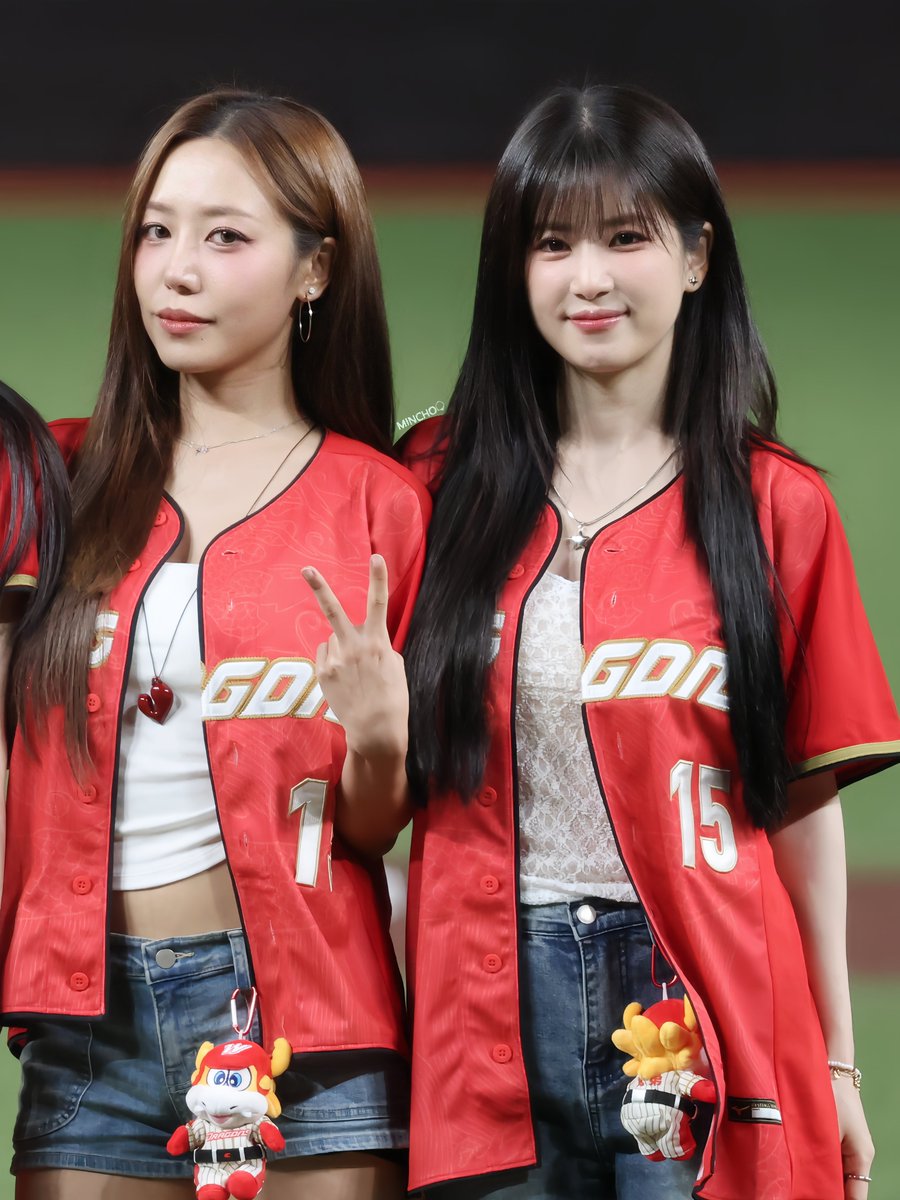 mincho_gado's tweet photo. 260731 타이베이 돔

드디어 왔다🥳🥳🥳

@Apinkpcr 
@APINKKNJ 

#에이핑크 #Apink 
#박초롱 #초롱 #CHORONG
#김남주 #남주 #NAMJOO https://t.co/x4IXEE0jol