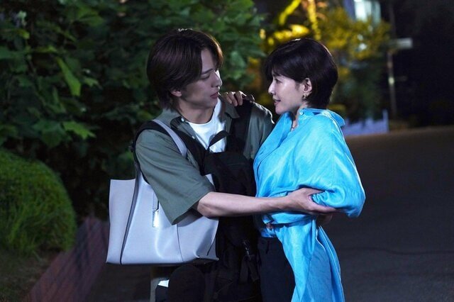 definitely_doit's tweet photo. 夏ドラマで #寺西拓人 の存在が目を引く。#ラストノート に、#内田有紀 とダブル主演している。
寺西は韓流スターを思わせるイケメンで #timelesz として活動。初回の世帯視聴率こそ5.0％だったが、ウェブの見逃し配信の視聴数が272万再生を突破した。フジテレビの救世主になるかもしれない。 https://t.co/Qs9z3STbbN