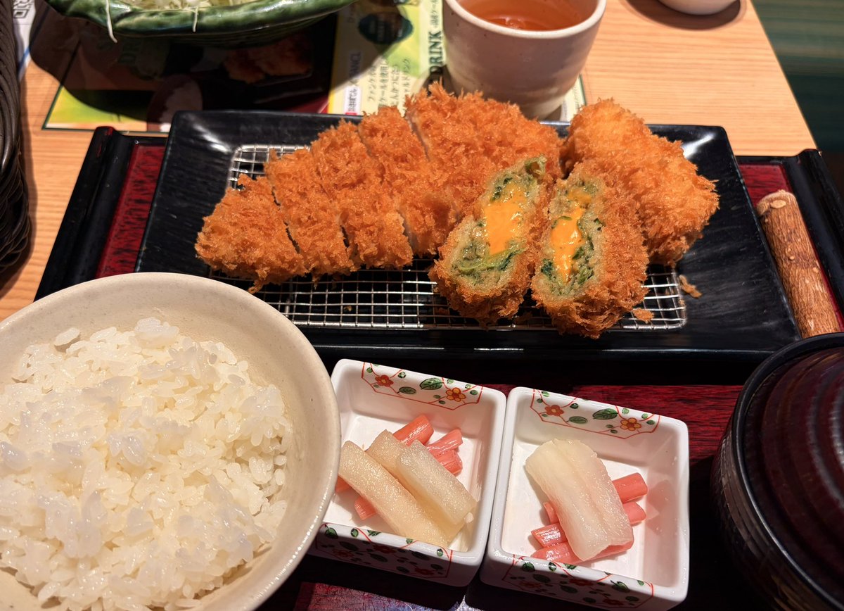 sabazeon's tweet photo. ちょっとたべちゃった https://t.co/jOaEU3gopI