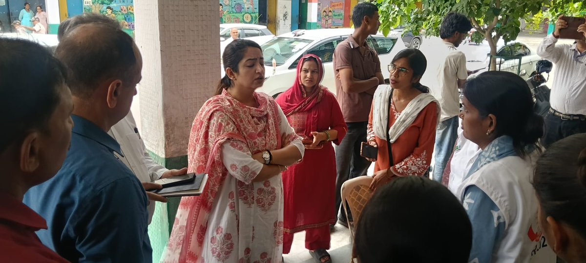 DM_North_Delhi's tweet photo. 📍 Field Visit | #SIR2026 — #Burari AC
On the ground. On the job. 🇮🇳🗳️
On 31 July 2026, the DEO-cum-DM, #NorthDelhi undertook a field visit of Burari AC to inspect and review the ongoing #SpecialIntensiveRevision @ECISVEEP @CeodelhiOffice @LtGovDelhi @CMODelhi @rai_saloni https://t.co/ct4F77BbW7