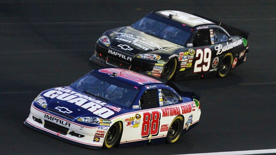 speedy976's tweet photo. @SPEEDonFOX @NASCARONFOX @IndyCarOnFOX 2011 World 600 https://t.co/eO9nDAAfJX