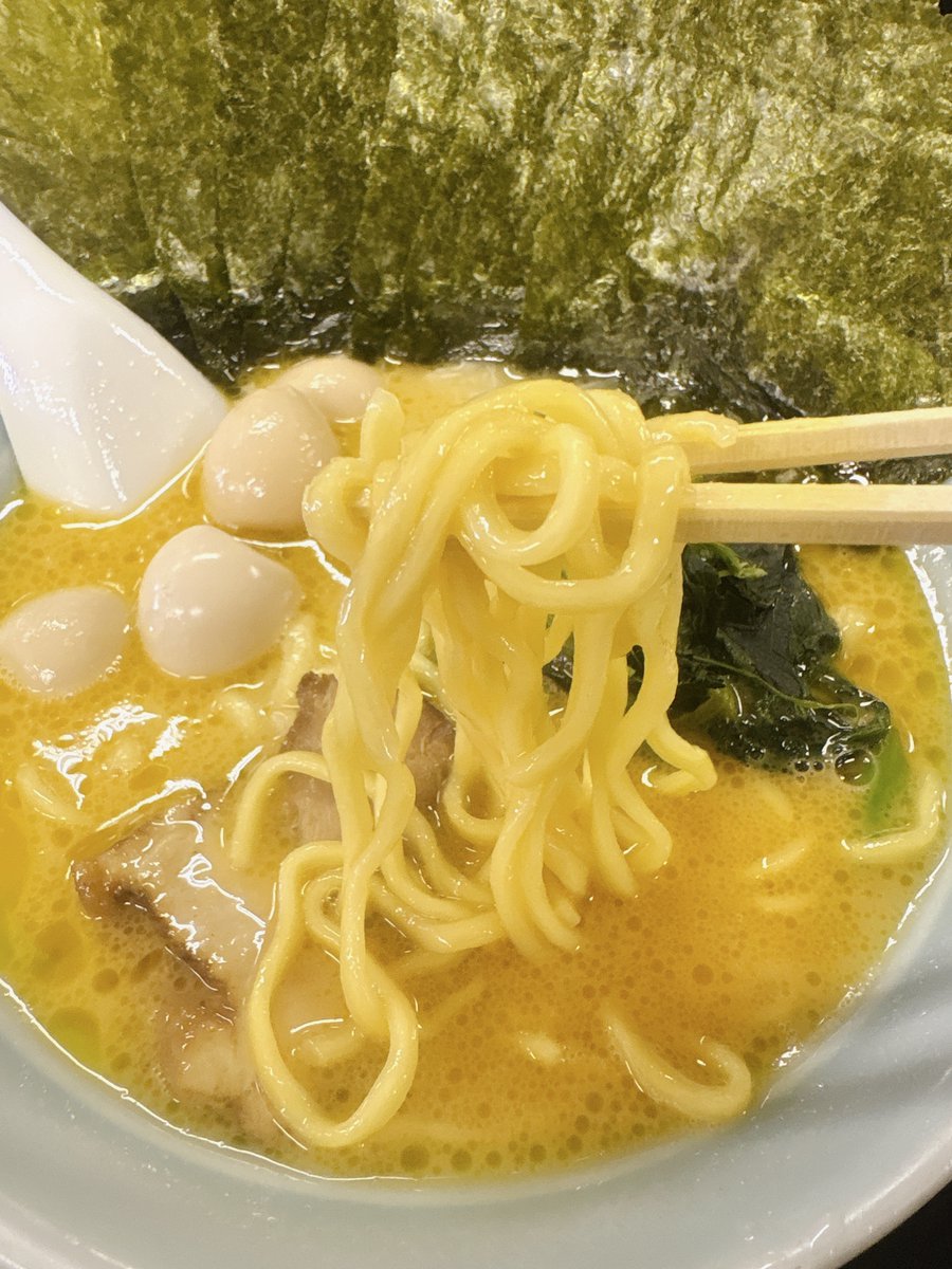 ちる tweet media