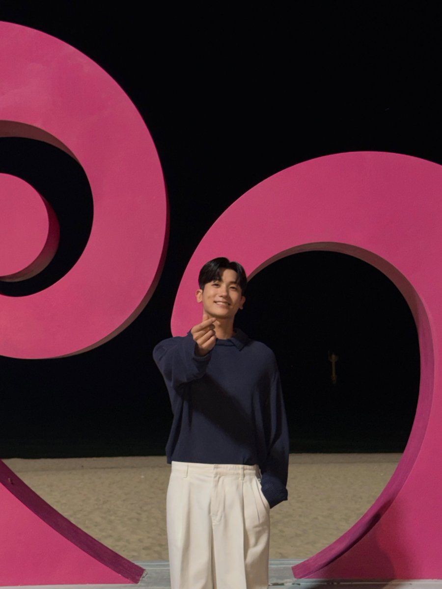 hyungsikness's tweet photo. 20260801 Park Hyungsik Instagram Update💕
Caption: ❤️

https://t.co/PI4UahHh8J
#ParkHyungsik #박형식 #パクヒョンシク https://t.co/o8UDykT7ht