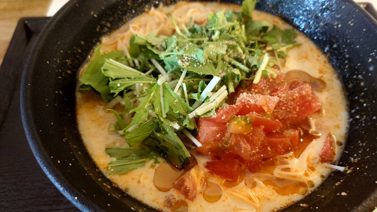 pso2_arquebus's tweet photo. 冷製トムヤム豆乳ソーメンとかいうちょっと意識高そうなもので昼腹を満たす https://t.co/J6EofnG4bs