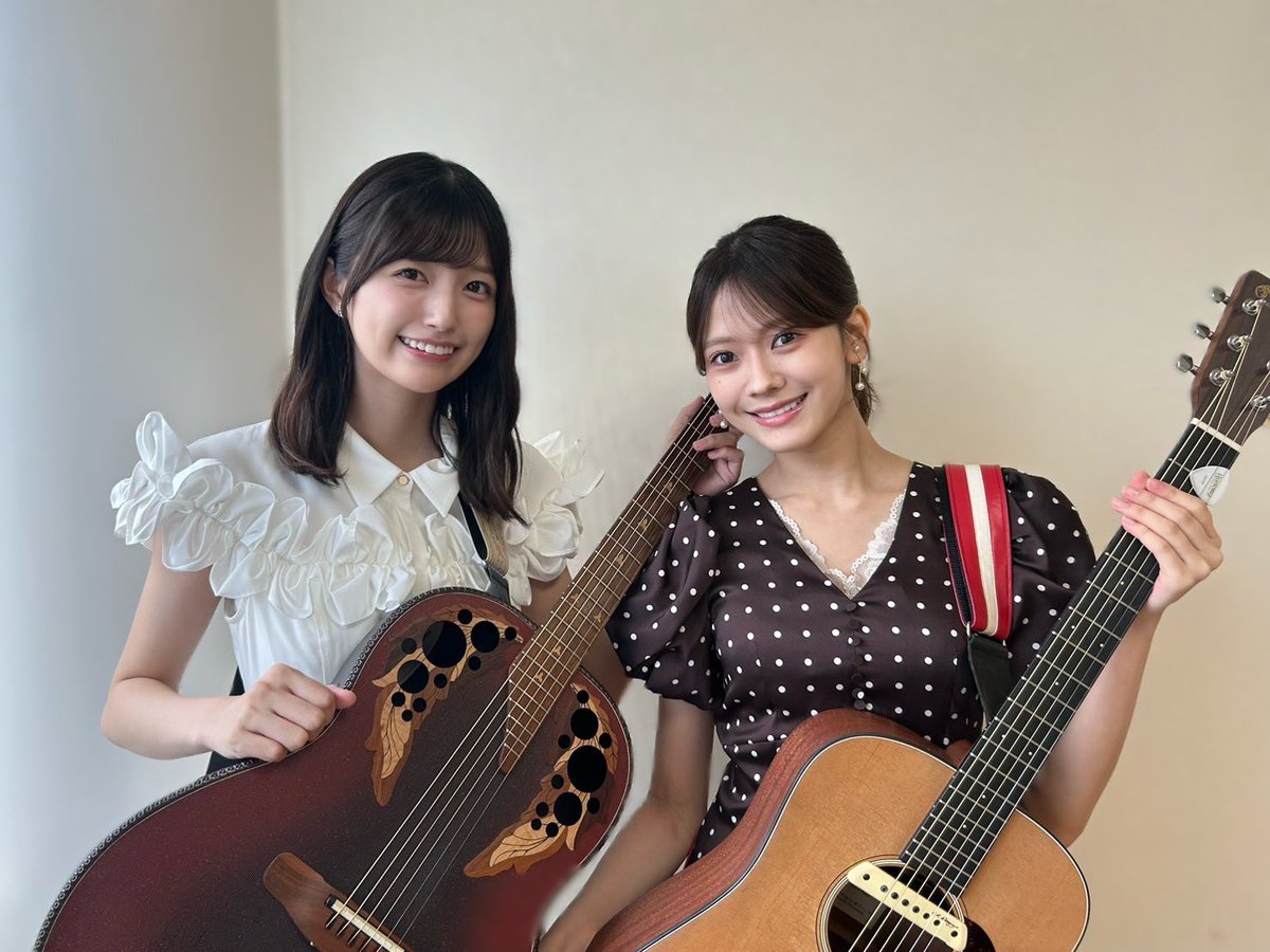 nogizaka46's tweet photo. 本日8月1日(土)13:20頃から、「TOKYO IDOL FESTIVAL 2026」DOLL FACTORYに #五百城茉央 と #奥田いろは によるフォークデュオユニット #カフェオーレ が出演します🤎🤍

会場にいらっしゃる方も、生配信をご覧になる方も、ぜひお楽しみください☕️

#TIF2026
#乃木坂46

↓配信チケットはこちらから🎫
https://t.co/jiUeL8qWhA