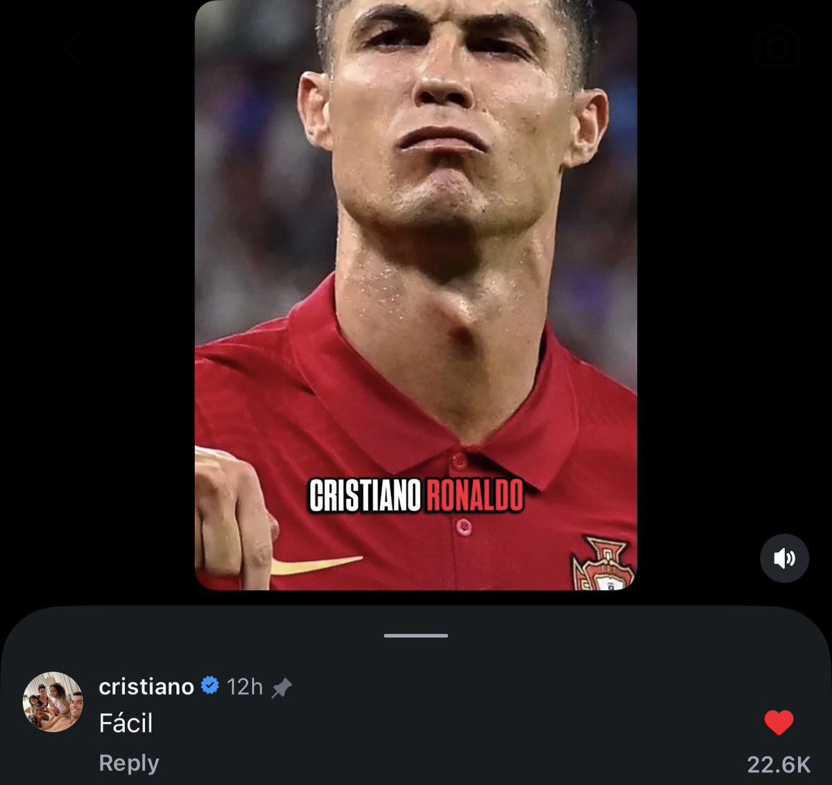 madrid_total2's tweet photo. Cristiano Ronaldo comentó “FÁCIL” en un reel que dice que es el futbolista más famoso de la historia.

Factos. 😂🤷🏻‍♂️

El ranking del video:
1. Cristiano Ronaldo
2. Diego Maradona
3. Lionel Messi https://t.co/Bz457vDYZ5