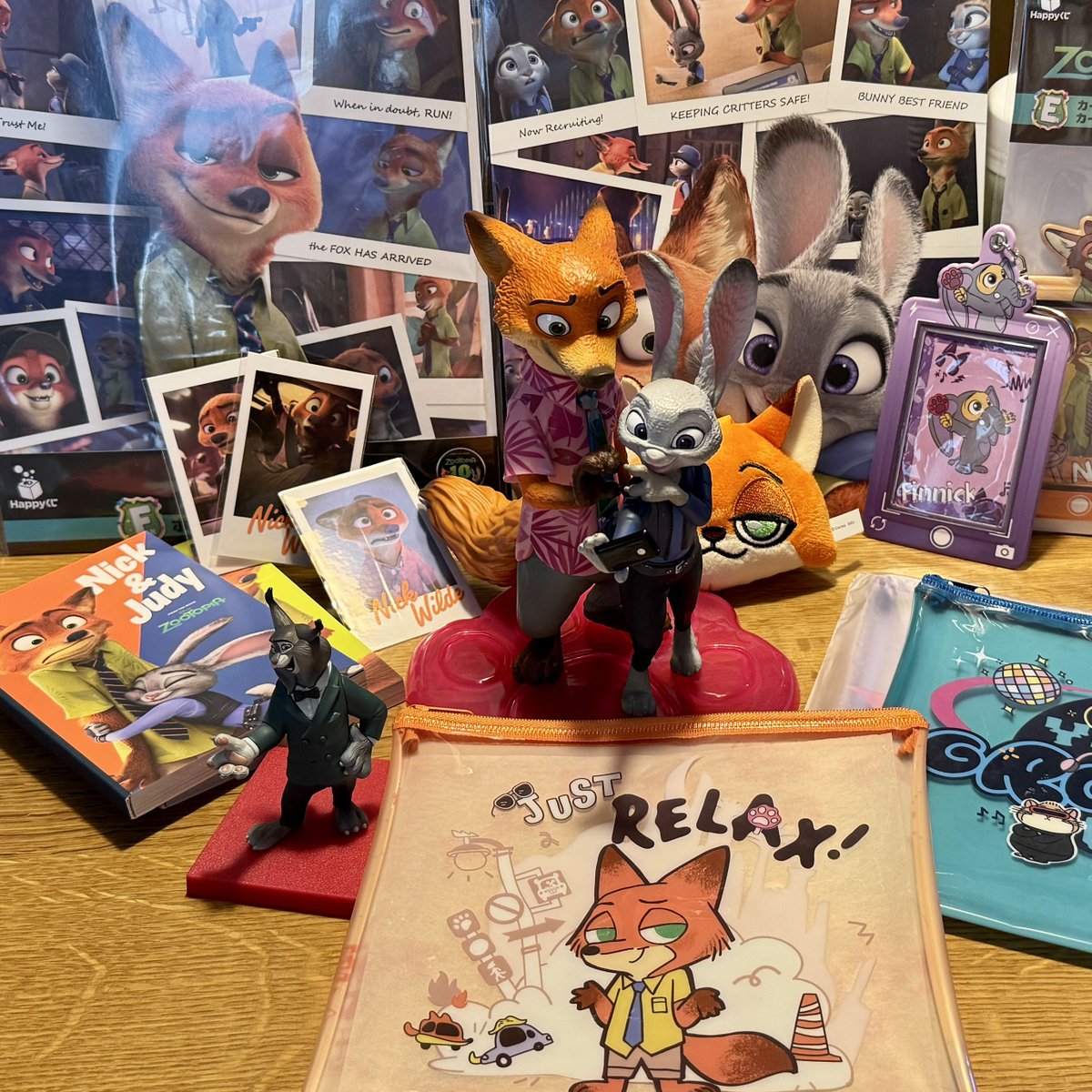 MsMimysan's tweet photo. 本日、2026年08月01日（土） より発売  Happyくじ『ズートピア』10thアニバーサリー 
12回引いて見事フィギュア手に入れましたー💖

#Disney #happyくじ #ズートピア　#ニックとジュディ #一番くじ https://t.co/zeDl3Ah3AU