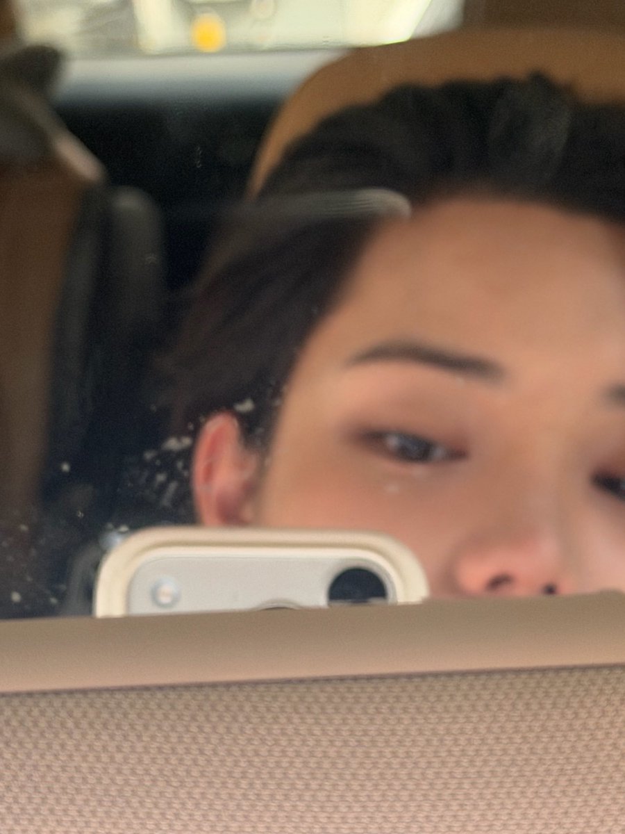 ohyulebah's tweet photo. temen-temen ini namanya dikabarin sm cowo brondong gw itu yah, kali aja ada yg dijanjiin tapi cowonya ngilang 🤭🤭🤭🤭 https://t.co/JqDChFv698