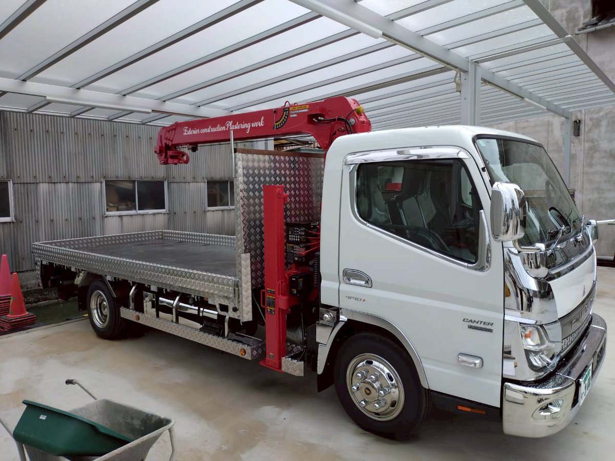 arisunkobo_kb's tweet photo. 車輌シールの製作施工のご依頼を頂きました！

今回はユニック車です！
あおりが低く作られているのでクレーン部分に名入れをしました。

オシャレにナリマシタ！

#岡山 #倉敷 #看板 #シール #デザイン #ありsun工房 https://t.co/1lQwUTNcXk