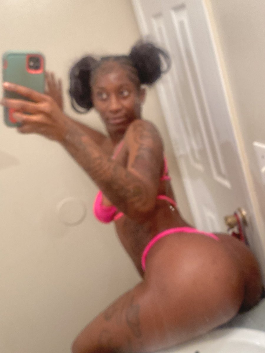 unknownnsexyymf's tweet photo. hey , come book w me💕 r join my telegram . https://t.co/lcXUGdJ4XD