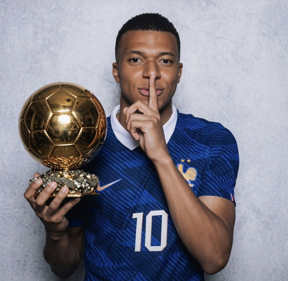 Kylian's tweet photo. Don’t let all this noise distract you from the fact that Kylian Mbappé is on his way to his first Ballon d’Or. https://t.co/h72Ht0nBXm