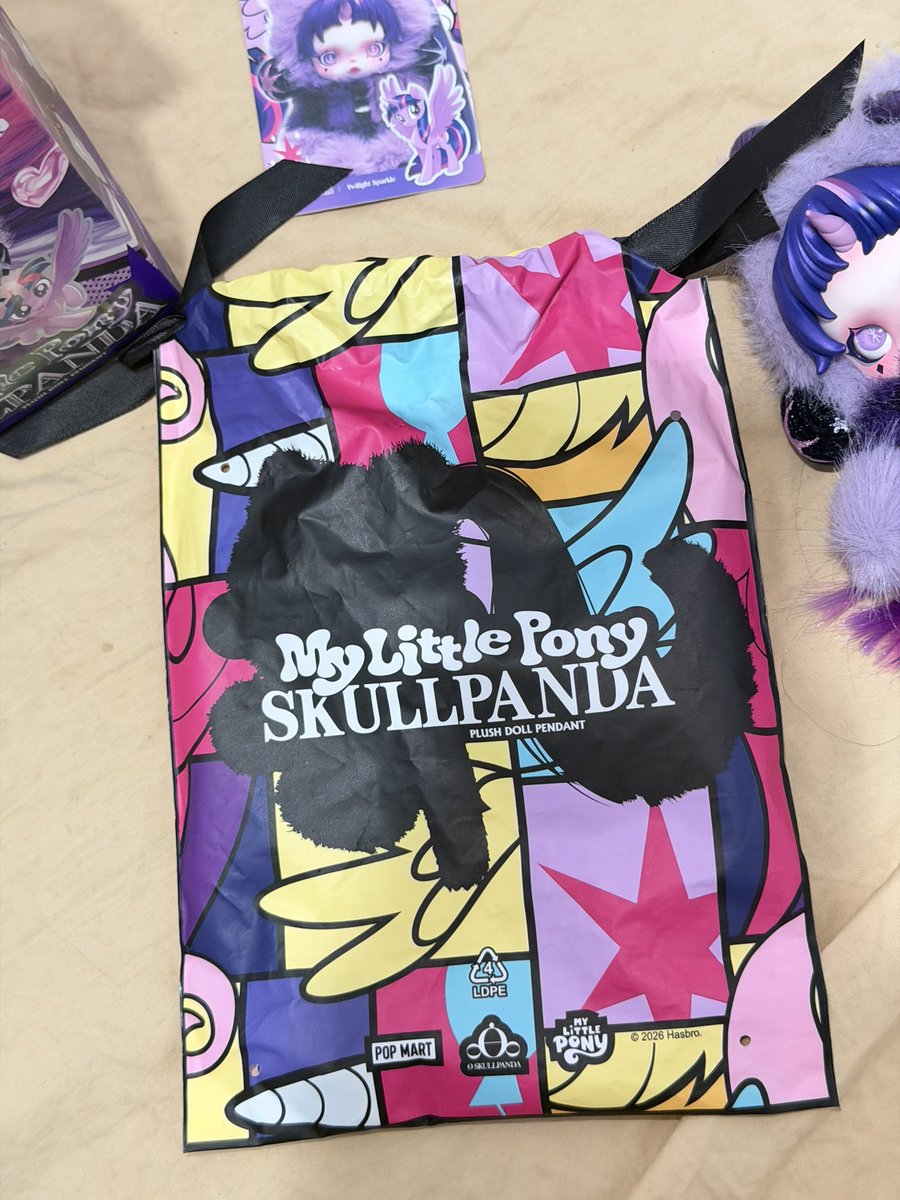 user020310's tweet photo. WTS Skullpanda My Little Pony (mlp) twilight sparkle 280k
ada pouch, kartu, box buka atas https://t.co/5Sj2s5Yvws