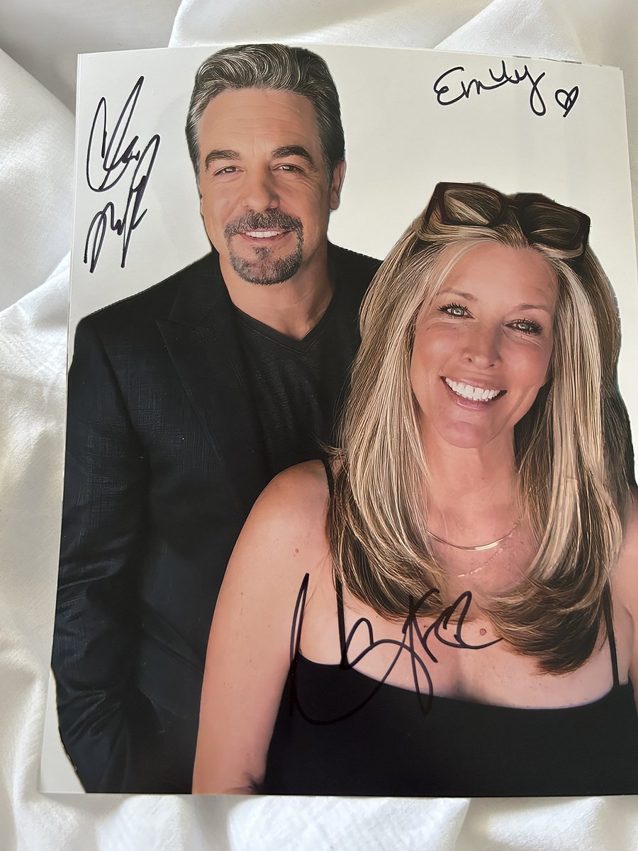 EmilinaB's tweet photo. My seat was front row aisle. When McKenna came in I stood up to clap for him. He saw me coming down the aisle &amp; gave me the sweetest, biggest hug. I told him how happy I am to see him &amp; I love him 🥹 It was brief but so perfect. My heart is full. Can’t wait to see him tomorrow! https://t.co/fAryIStIZ4