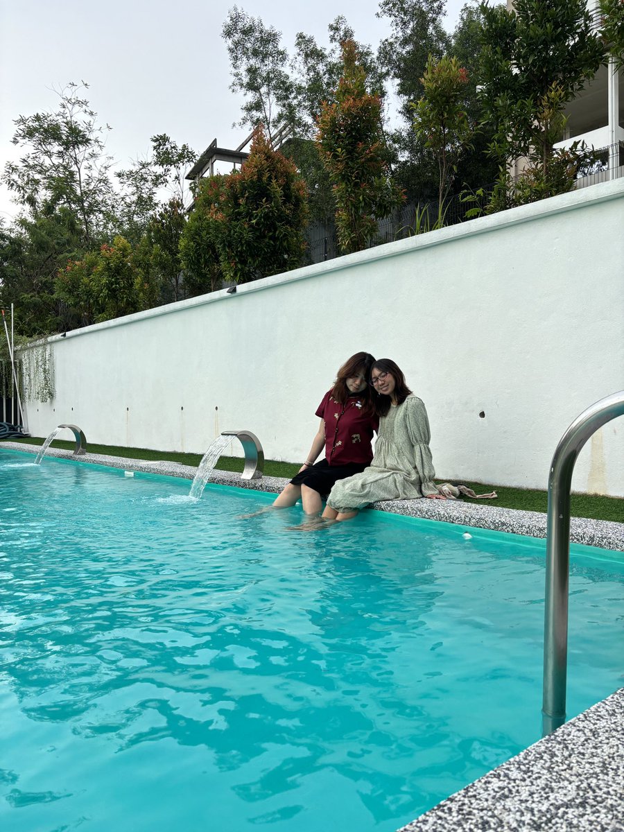 mewdigital's tweet photo. happy girlfriends day to my day one! 🐰💕 love you for who you are and all that you do 🫶🏻 https://t.co/v5HuYOhiex
