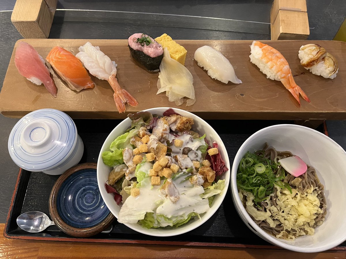 K34020644's tweet photo. 親潮にぎり麺セット
シーザーサラダ
#大京
#すしめん処大京
#すしめん処
#飯テロ https://t.co/S3rtte8v1k