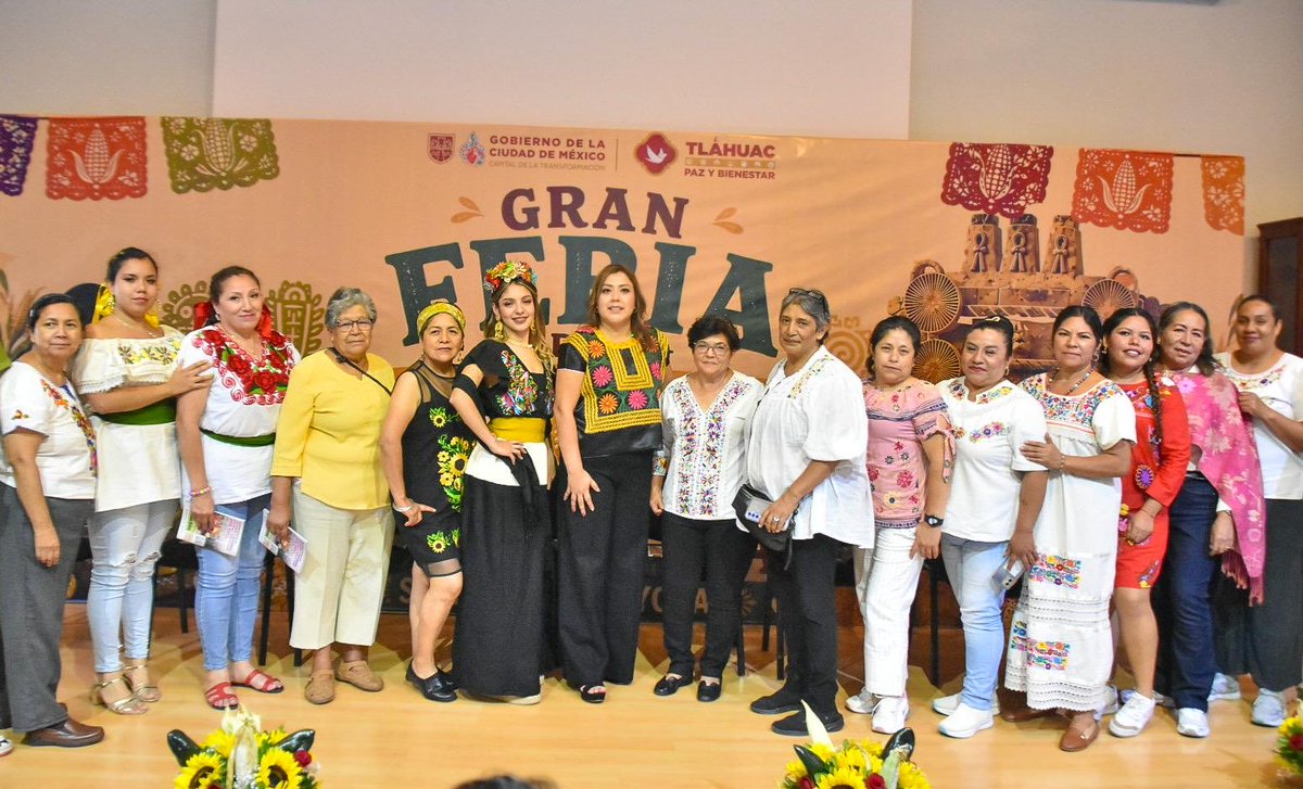 bereheca's tweet photo. Ya nos estamos preparando para vivir una de las tradiciones más queridas de Tláhuac. 🌽

En conferencia de prensa presentamos la Feria del Elote y la Tortilla San Juan Ixtayopan 2026, que del 8 al 16 de agosto reunirá a más de 150 expositoras y expositores con una gran variedad de platillos y productos elaborados con el sabor y la tradición de nuestro pueblo.

Me dio mucho gusto compartir este momento con el diputado @Robertomejiamen @elgallolagunero Secretario de Asuntos Indígenas, y con @NJuarez_SEPI , Secretaria de Pueblos y Barrios Originarios y Comunidades Indígenas Residentes.

Las y los esperamos para disfrutar en familia de una feria que nos llena de orgullo y que refleja la riqueza de San Juan Ixtayopan.