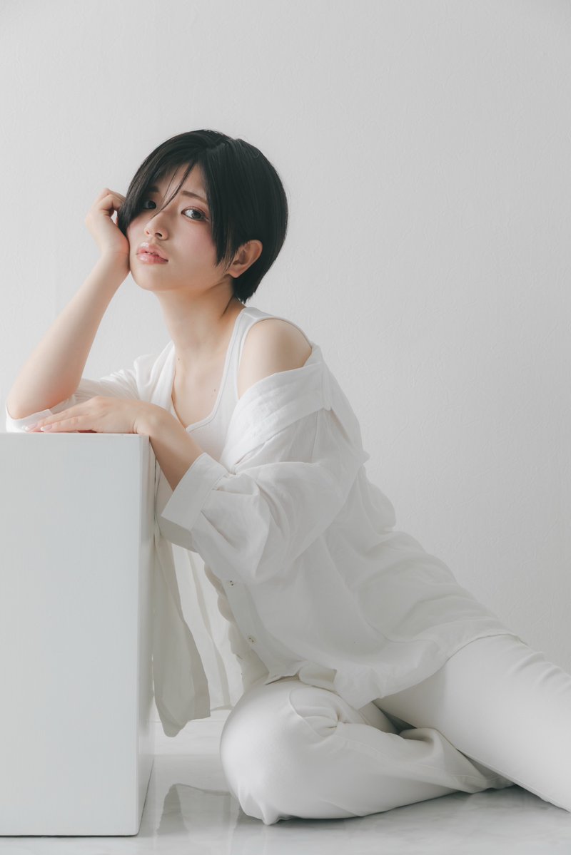 tktk7272's tweet photo. 皆様初めまして！

株式会社 EARLY WING
預かり所属 新人声優の
德永 那月 (とくなが なつき)です！

愛知県産💓
趣味はポートレート📸
歌うことも大好きです🎤🎶

これまで支えてくださった方のご恩を忘れず
この先も精進して参ります。

応援よろしくお願いします！

#新人声優 #初投稿 https://t.co/CMPstxAuEy