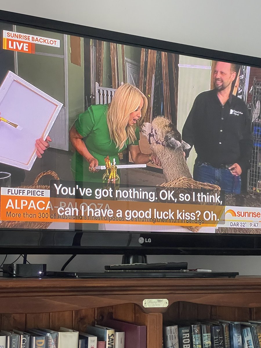 CathCath77's tweet photo. @crackerscraigo goodmorning Crackers.. hope you win BIG last night!’ON .@Channel7 now .. #Aplacas !!!! Close to your kids.. https://t.co/jGEyg3e9K6