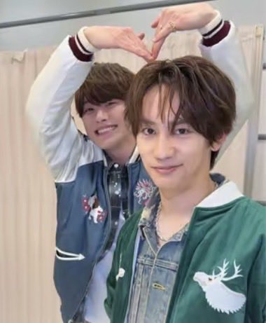 CuztGe's tweet photo. 8月！！！ https://t.co/MILBXjeVQQ