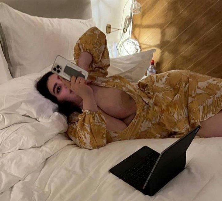 f69rdj's tweet photo. المربربة العاهرة زوجته كسسسسسس شرفه الرخيص زوج البقرة الزانية المفضوحة شرفه اتهتتتتتك الديوث وهو مسعبل خاضع يعشششق ان زوجته تنهان والكل يتمتع بشرفها ووجها الممحونة العاهرة #ديوت_بدوي #معصيتي_رحتي #معصيتي_رIحتي https://t.co/zoOSQvuift