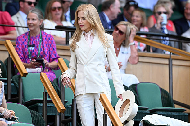 NicoleKidmanNet's tweet photo. July 12 | The Championships - Wimbledon
https://t.co/ggM6iiZUYy https://t.co/mSHwXNa642