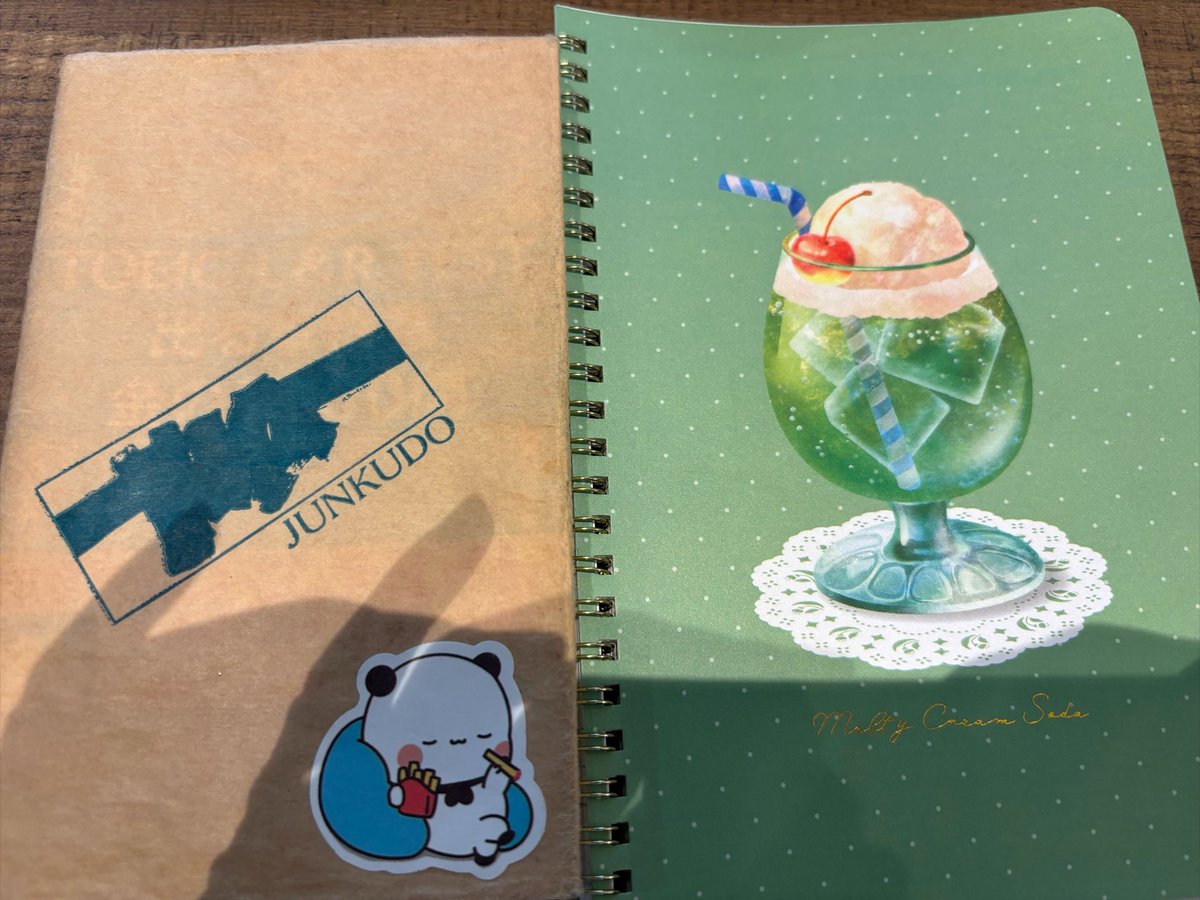 runastudy9's tweet photo. 可愛いノートをセリアで見かけて
爽やかな気分で勉強できそう〜📚 https://t.co/DKlgeyp6Ro