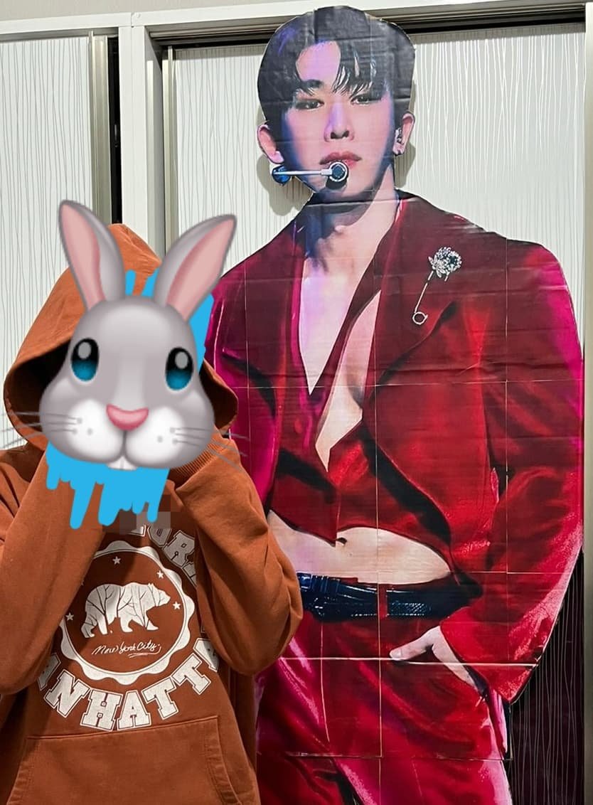Kihaebear's tweet photo. @2Miyuv514 @yukiffl ağlıyorum bende wonho var sjjsjdd çok komik bir şey yapabiliriz kmbb şok🤓 😭 tabii şaka bir yana ama changkyun ile alakalı kesinlikle bir şey yapacağım https://t.co/xKd61jWCRH