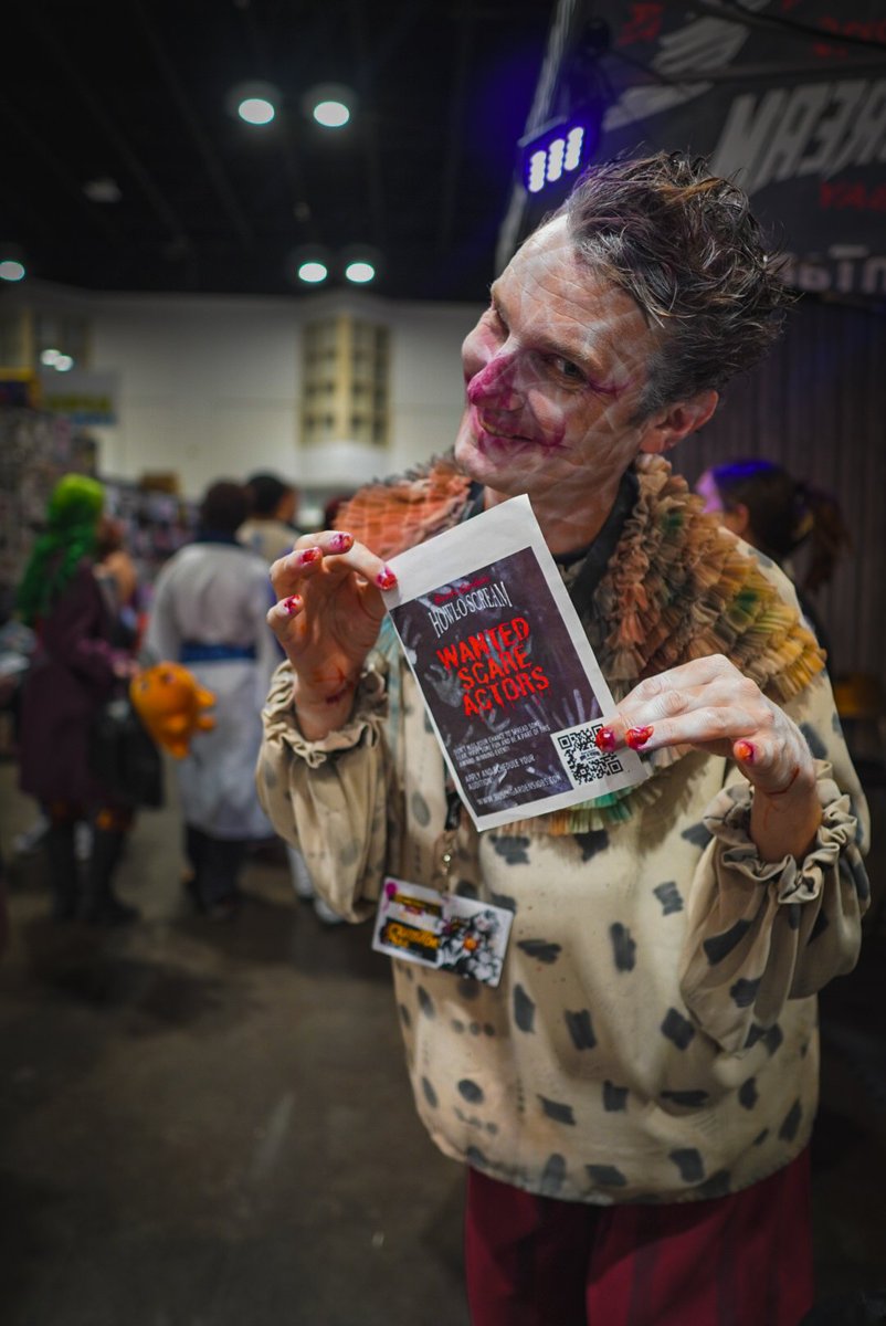 UnmanagedMedia's tweet photo. Ran into some friends at Metrocon today! @howloscream #howloscream #howloscream2026 https://t.co/fYT83ho5e5