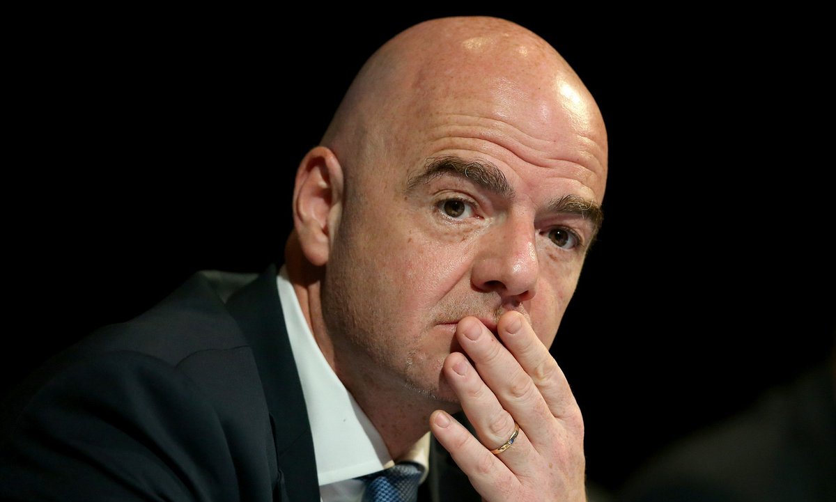 nahuelzn's tweet photo. Entiendo que la FIFA no se maneja (a veces) con los parámetros normales de la política. Si así fuera, Infantino tendría que renunciar después de esta derrota que sufrió (no tiene fusibles para quemar).

Una desautorización pocas veces vista provocada por una llamativa impericia. https://t.co/TZufzG5Y9S