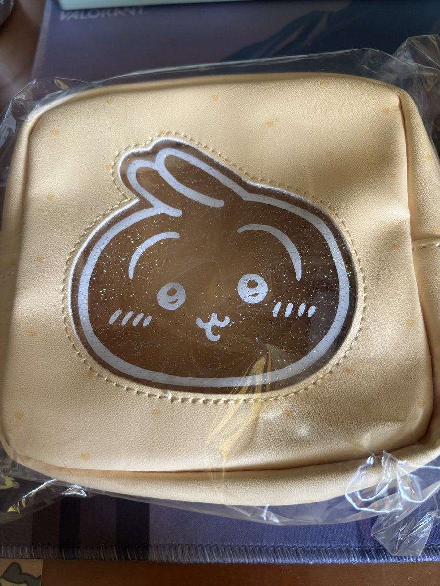 aaachan_fv's tweet photo. 【譲渡希望】ココカラファイン￤ポーチ￤うさぎ

求*定価1800円＋送料

購入しましたがポーチの使い道がないため定価でお譲り先を探しております。お求めの方いましたらリプライお願い致します。 https://t.co/FcpqgFRBHw