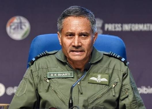 Chopsyturvey's tweet photo. Welcome to the great Air Veteran fraternity Air Marshal Bharti https://t.co/FC7HYmHn92
