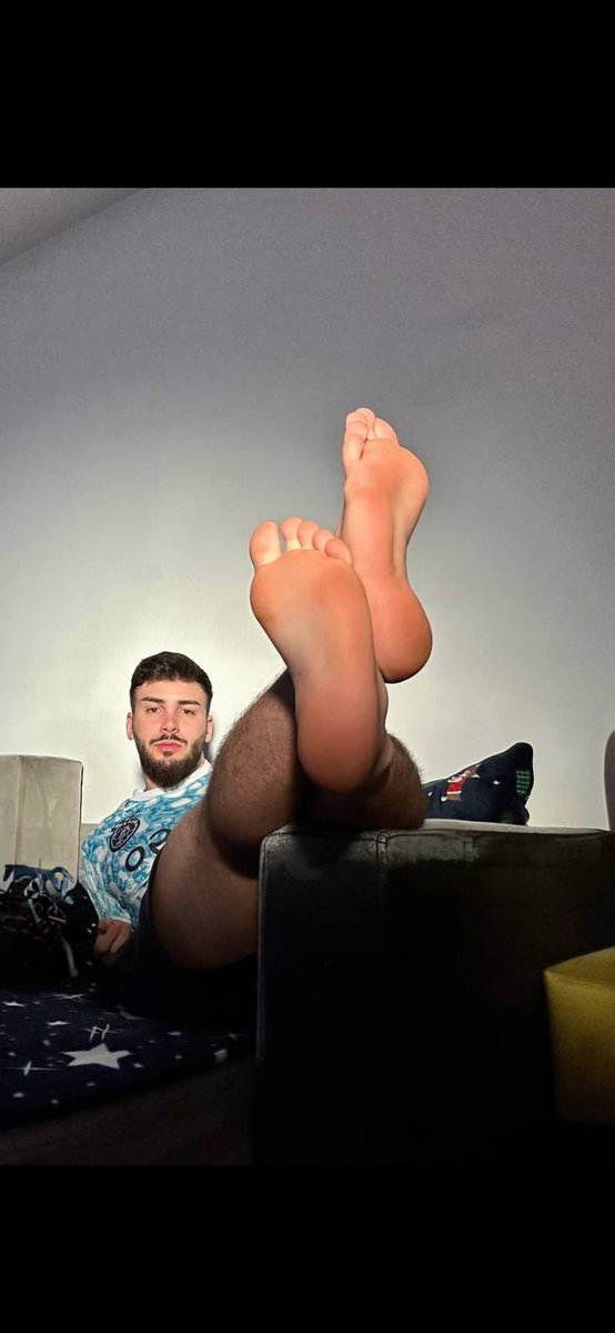 youngalpha112's tweet photo. @EliteXfeet the real photo https://t.co/CXnMKdKT9g
